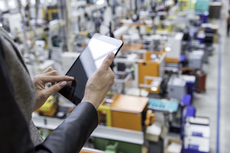 Using field service management in manufacturing